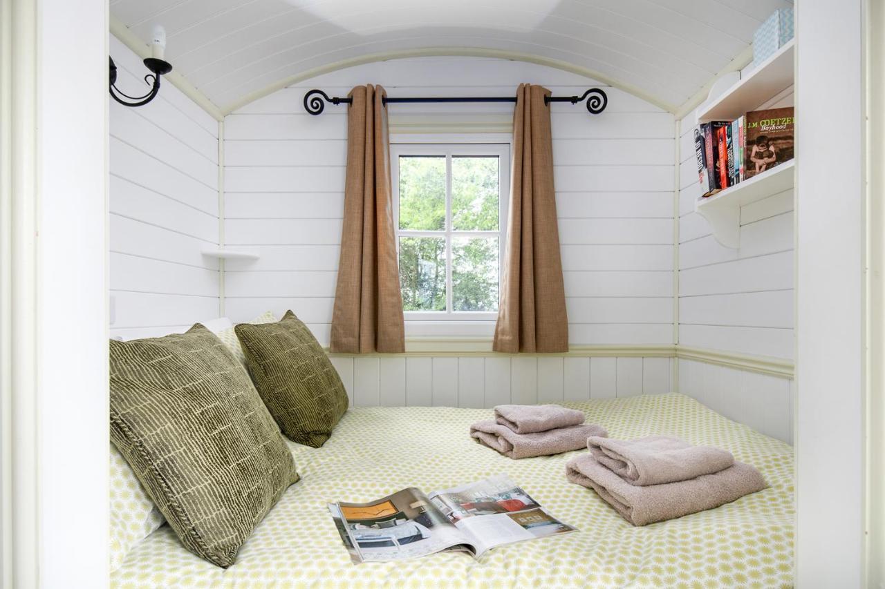 Romantic Shepherds Hut, Кенилуърт Екстериор снимка